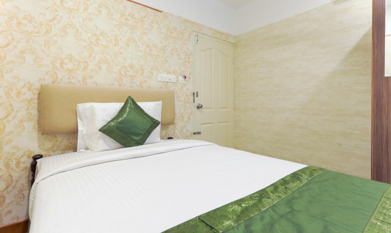 Heaven Gardens Hotel Kochi ภายนอก รูปภาพ