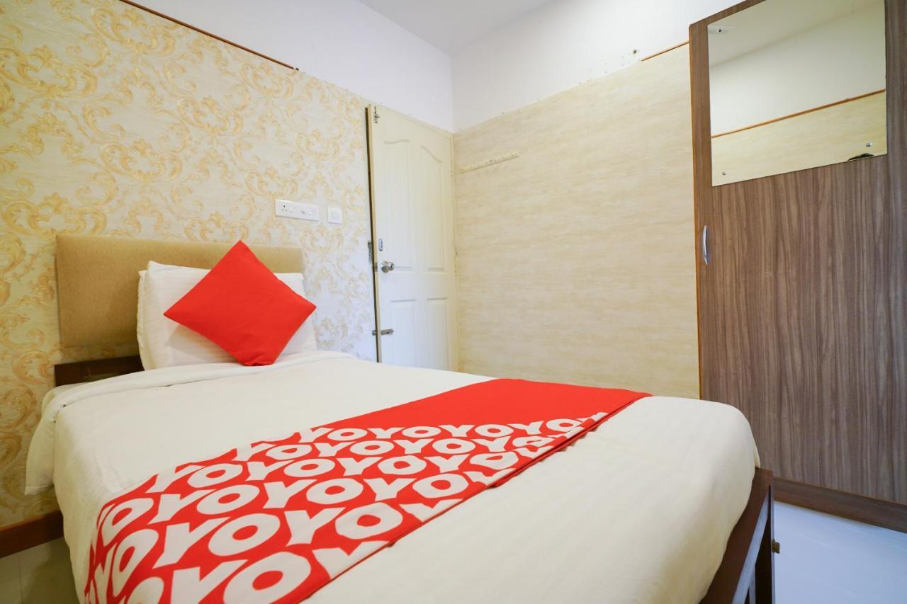 Heaven Gardens Hotel Kochi ภายนอก รูปภาพ